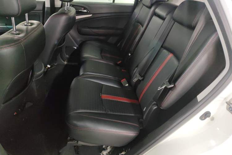 Used BYD S7 2015 2.0T Automatic Flagship Edition Left Rear Seat