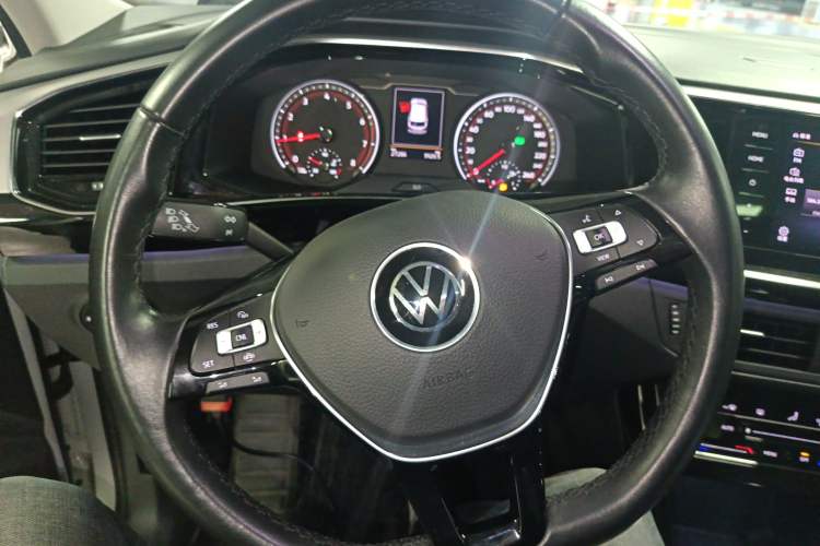 Used Volkswagen Tayron 2022 280TSI Two-Wheel Drive Luxury Smart Connectivity Version
