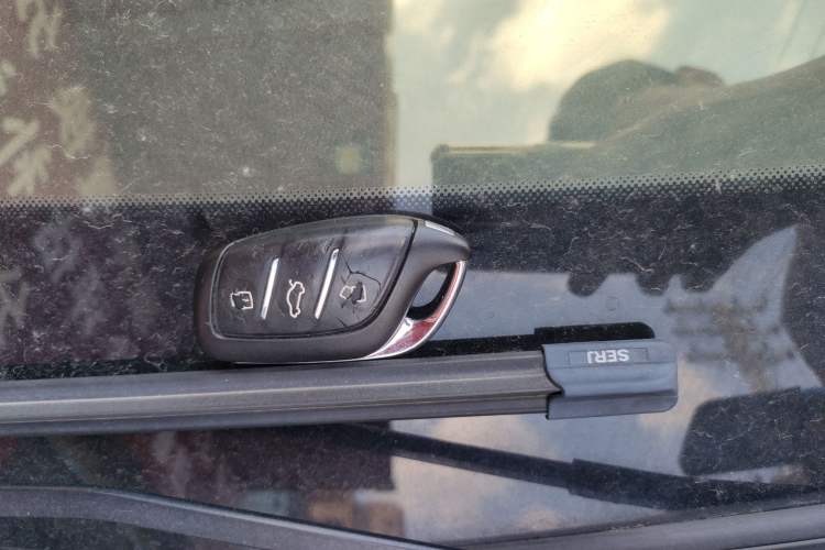 Used Roewe i5 2019 20T Automatic 4G Connect Luxury Flagship Edition
