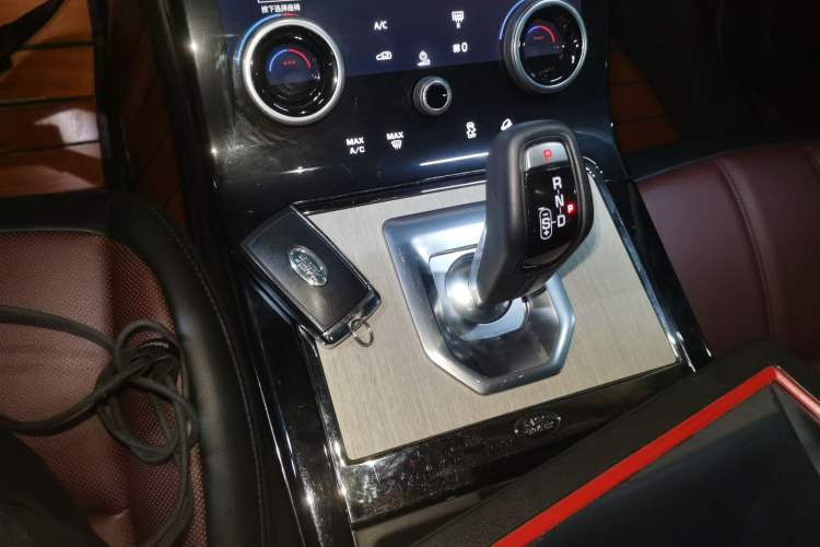 Used Land Rover Range Rover Evoque 2023 Aurora L 249 PS Luxury Edition
