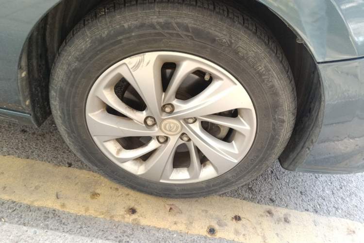 Used CHANGAN Raeton CC 2018 1.5T Automatic Elegant Starry Edition China V Standard
