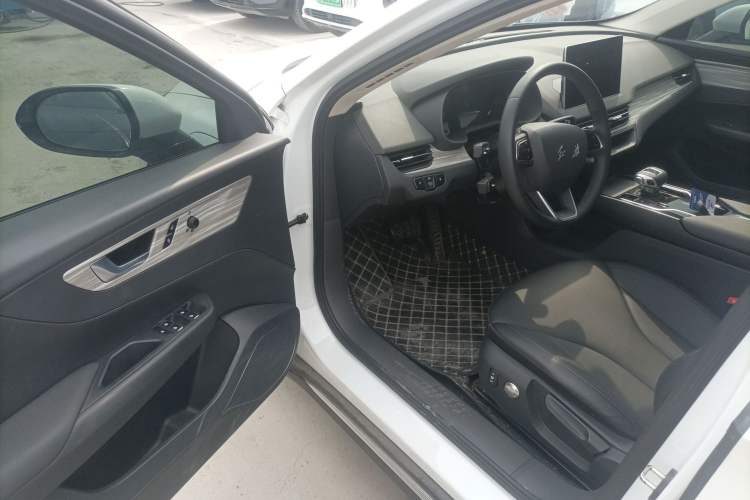 Used Hongqi E-QM5 2024 560km PLUS Driver Seat