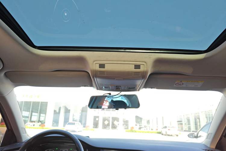 Used Volkswagen Bora 2020 1.5L Automatic Comfort Model Headliner