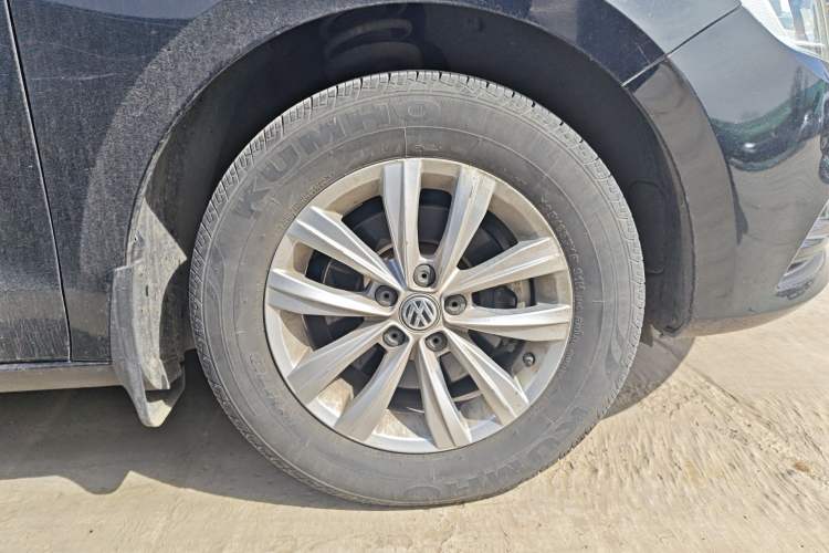 Used Volkswagen Bora 2016 1.6L Automatic Fashion Model
