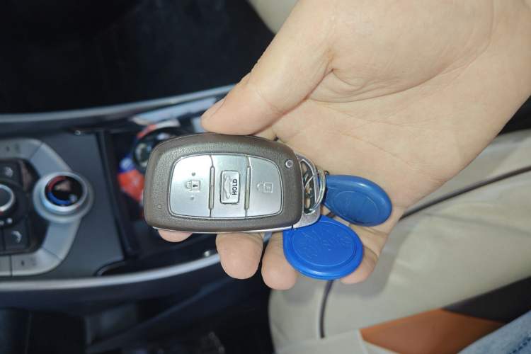 Used Hyundai Elantra (5th Generation / Langdong) 2015 1.6L Automatic Leading Model Vehicle Key