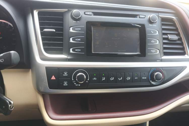 Used Toyota Highlander 2015 2.0T Two-Wheel Drive Elite Edition 5 Seats
