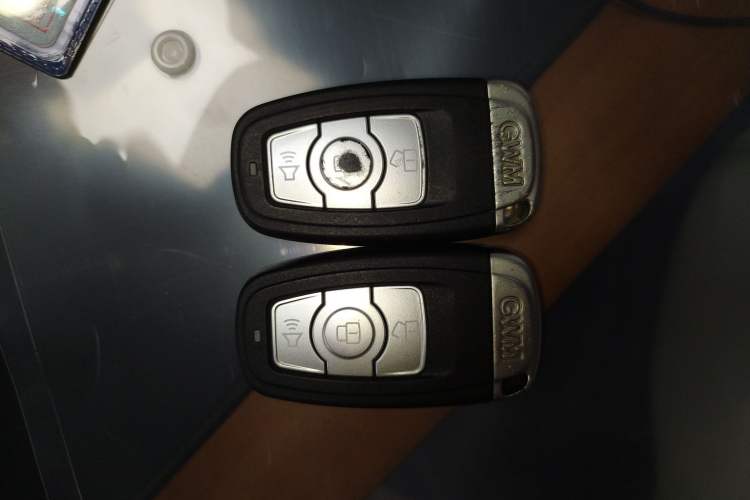 Used Haval H6 2015 Revised Version Sport Edition 1.5T Manual Transmission Two-Wheel Drive Elite Grade
