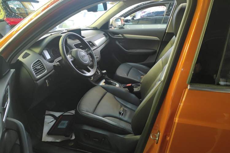 Used Audi Q3 2015 30 TFSI Comfort Model