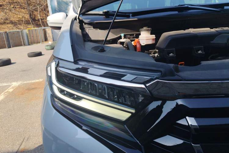 Used Honda Elysion 2024 2.0L eHEV Luxury Edition Right Front Headlight