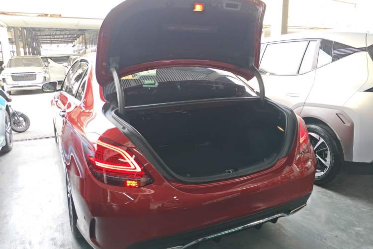 Used Mercedes-Benz C-Class 2019 C 180 L Fashion Edition Sport Version Trunk