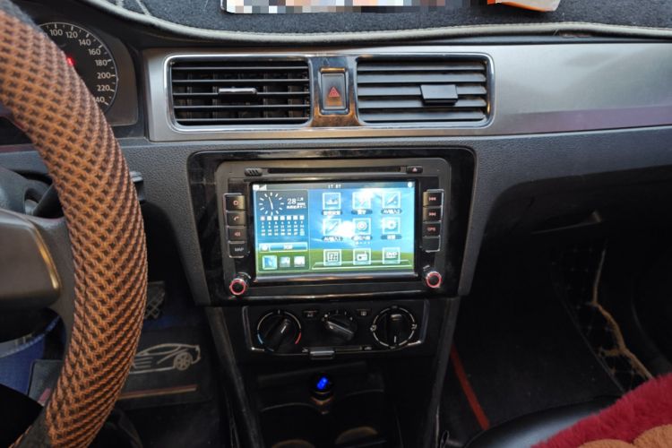 Used Volkswagen Santana 2015 1.6L Manual Comfort Edition
