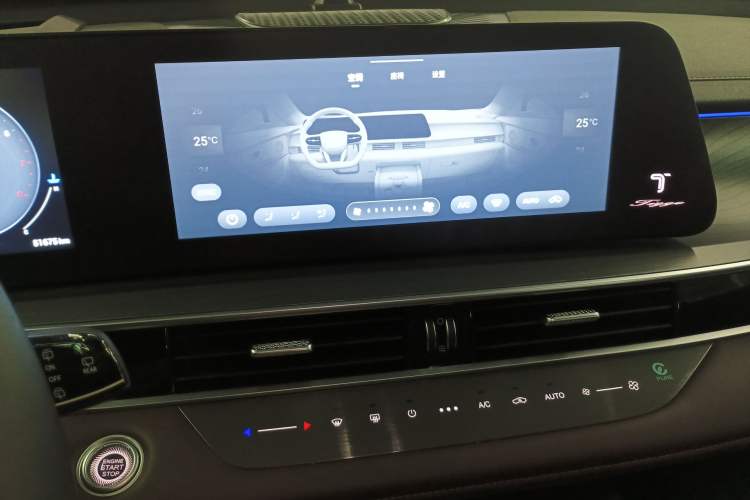 Used Chery Tiggo 8 PRO 2024 Champion Edition 390T Two-Wheel Drive Peak Version 5 Seats