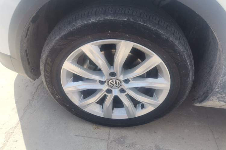 Used Volkswagen T-ROC 2020 280TSI DSG Two-Wheel-Drive Elite Version