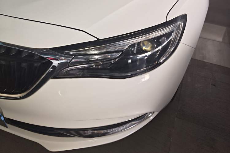 Used Buick GT 2018 18T Automatic Elite Model