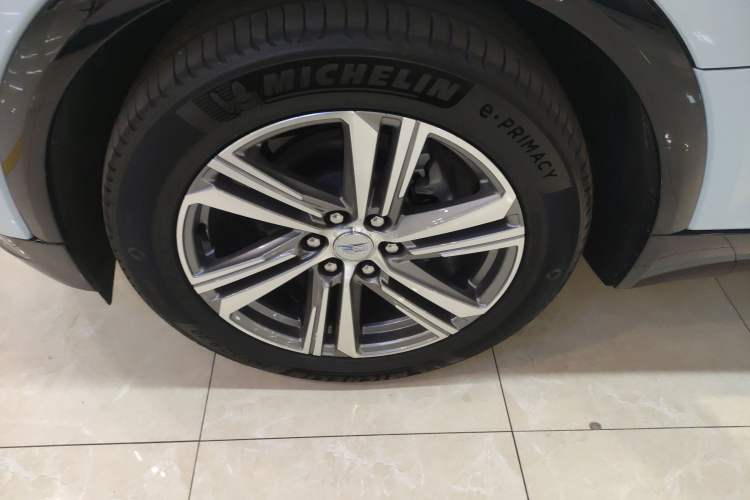 Used Cadillac LYRIQ 2022 Rear-Drive Long-Range Luxury Edition