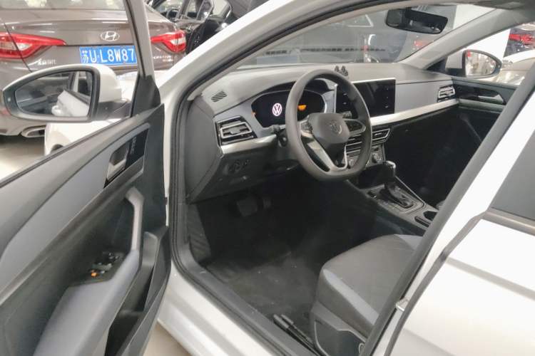 Used Volkswagen Lavida 2023 1.5L Automatic De Yi Edition Driver Seat