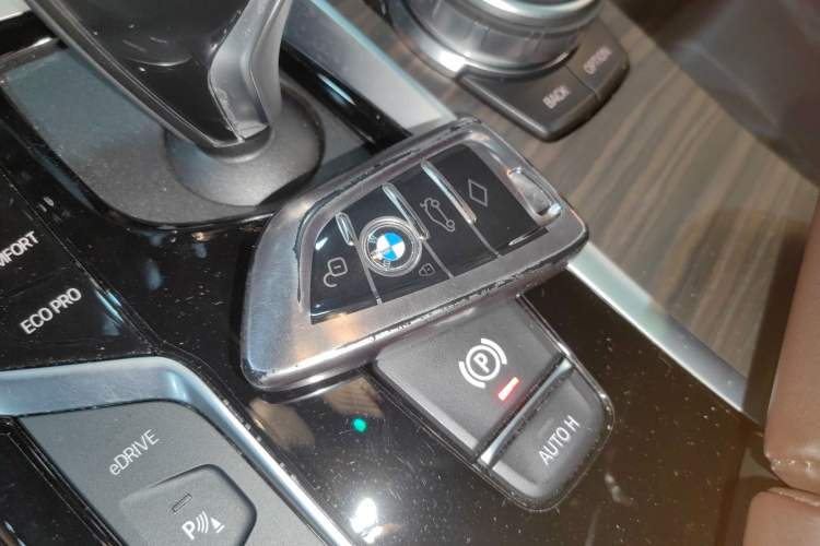 Used BMW 5 Series New Energy 2019 Updated 530Le Pioneer Edition
