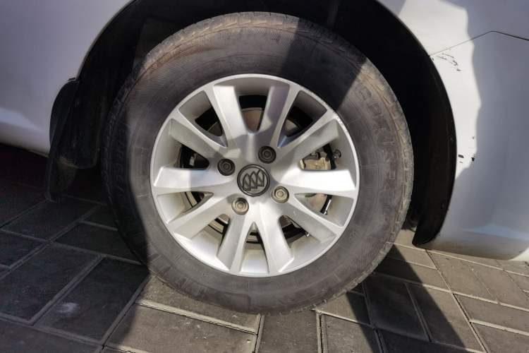 Used Buick Excelle 2015 1.5L Automatic Classic Model
