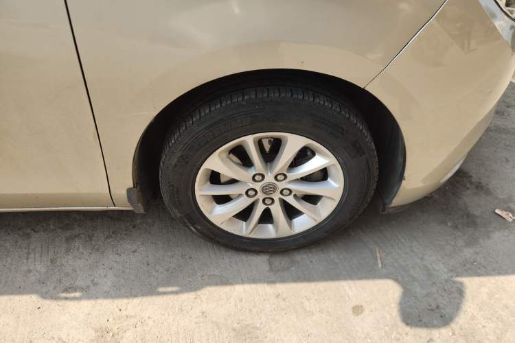 Used Buick GL8 2017 ES 28T Comfort Model China V Standard
