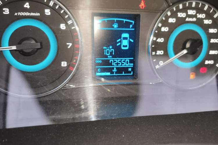 Used Geely Auto Vision 2015 1.3T Manual Luxury Model Odometer Close Up