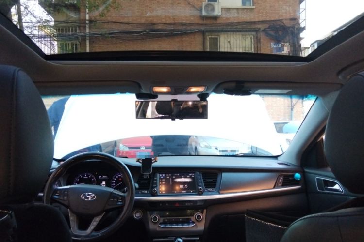 Used Hyundai Mistra 2017 1.8L Automatic Deluxe DLX Model China V Emission Standard Headliner