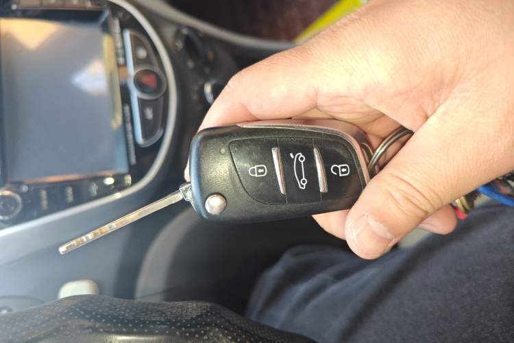 Used Hyundai Verna (older generation) 2014 1.4L Manual Smart GLS Trim Interior 1