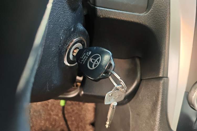 Used Toyota Camry 2013 2.0G Comfort Edition