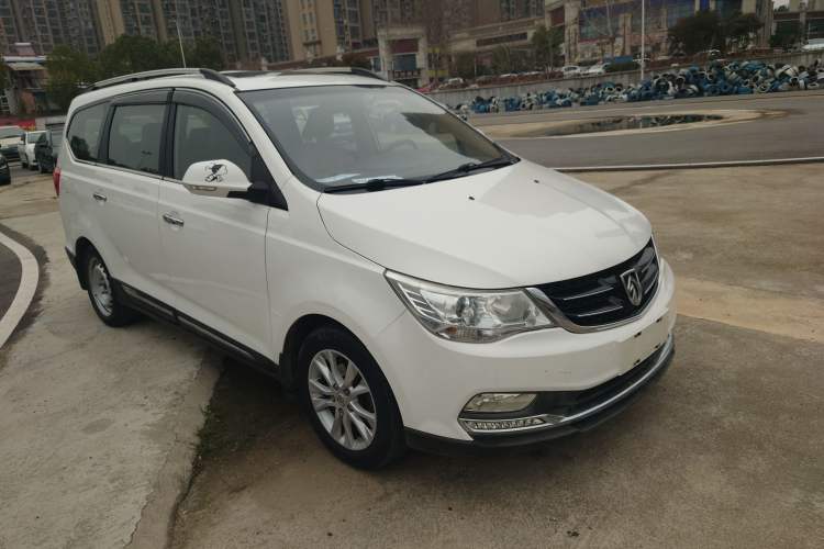 Used Baojun 730 2016 1.5T Manual Luxury Edition 7 Seats
