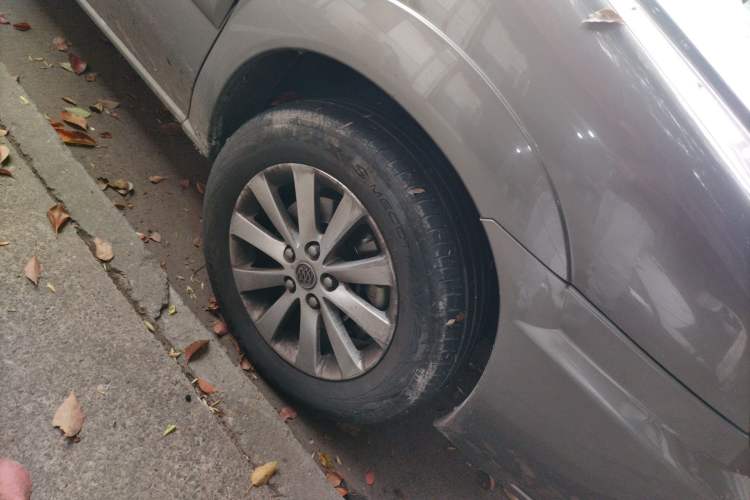 Used Buick GL8 2013 2.4L Classic Edition