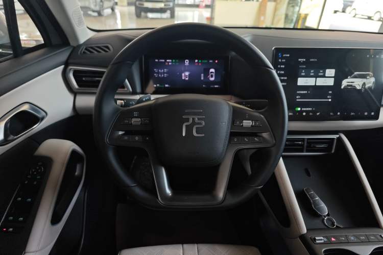 Used BYD Yuan UP 2025 Intelligent Driving Version 401 KM Dynamic Edition
