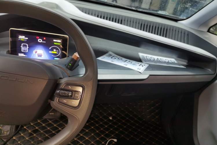 Used Baojun E200 2019 250KM Smart Drive Edition Audio And AC Panel