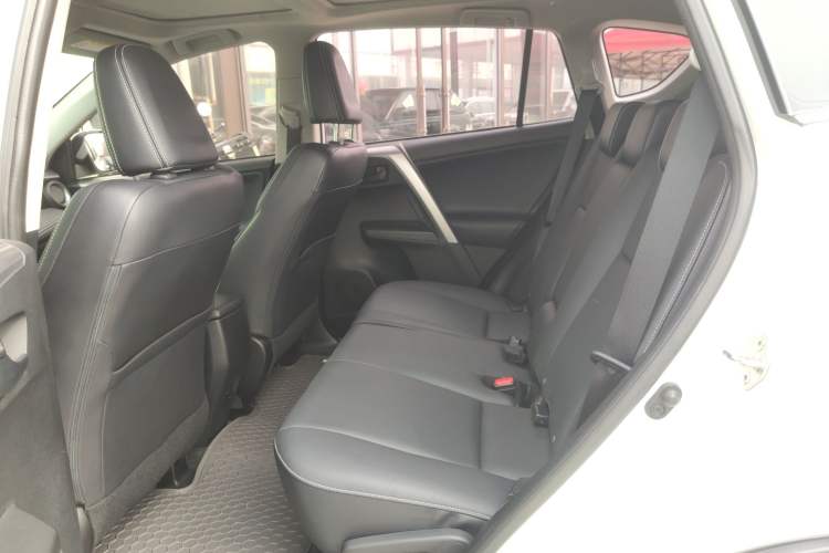 Used Toyota RAV4 2016 2.5L Automatic 4x4 Elite Edition Left Rear Seat