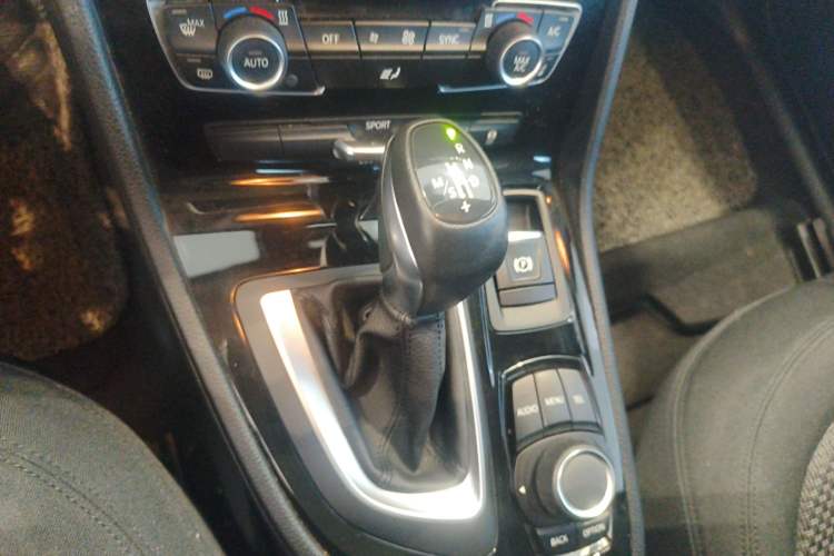 Used BMW 2 Series Active Tourer 2016 218i Leading Model Gear Lever