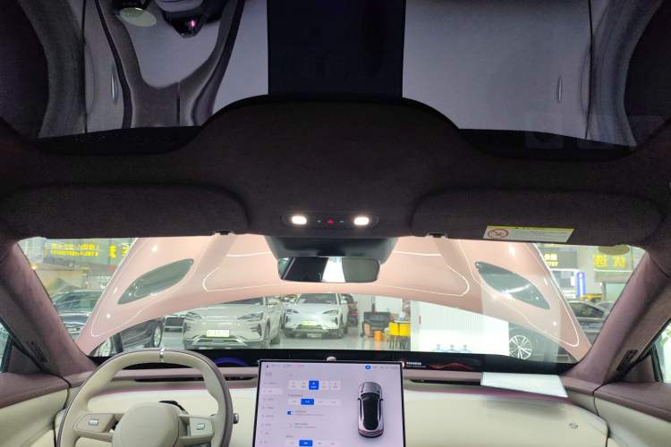 Used Xiaomi Auto YU7 2025 Ultra-Long Range High-Performance All-Wheel-Drive Max Edition