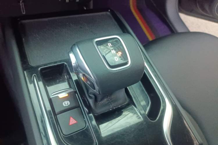 Used Hongqi E-QM5 2022 431 km Charge & Enjoy Edition Gear Lever