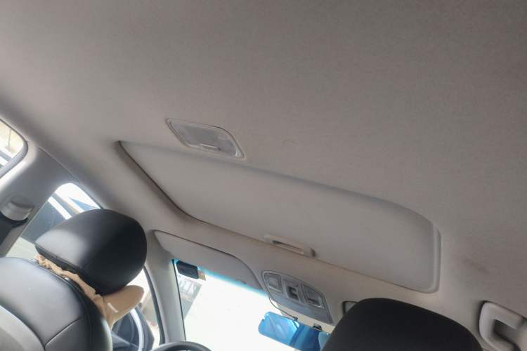 Used Hyundai Elantra (6th Generation / Lingdong) 2016 1.6L Automatic ZhiXuan – Elite Version Headliner