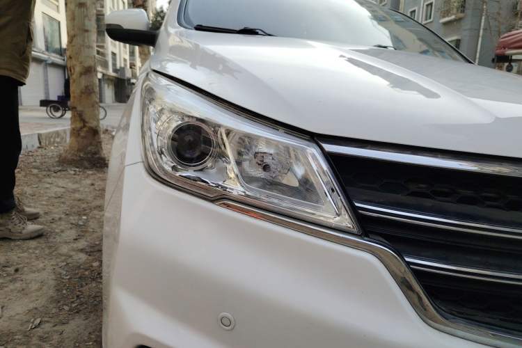 Used Baojun 730 2017 1.5T Manual Style 7 Seats China V
