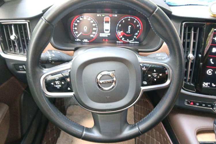 Used Volvo S90 2020 T5 Zhiyi Luxury Edition
