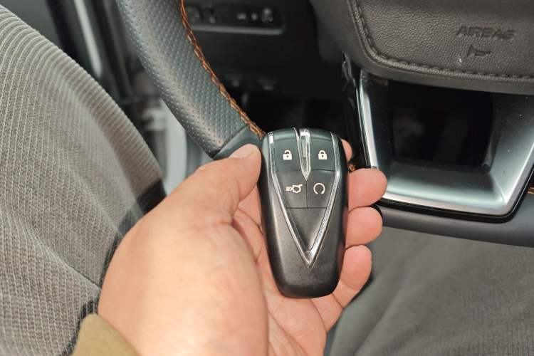 Used CHANGAN UNI-V 2022 1.5T Prestige Version Vehicle Key