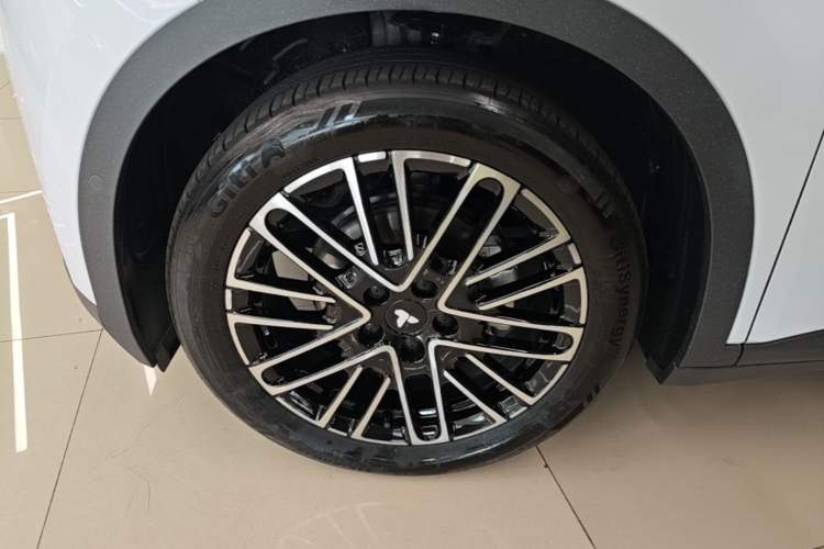 Used firefly 2025 Illuminated Edition
