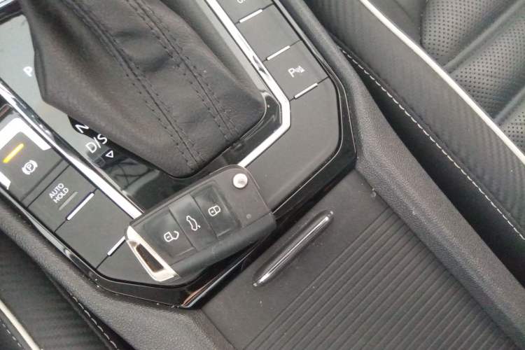 Used Volkswagen Lamando 2019 280TSI DSG Luxury Edition China VI Standard Vehicle Key