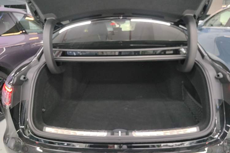 Used Hima Stelato S9 2026 Model Range-Extender Ultra, Rear-wheel Drive, 53kWh