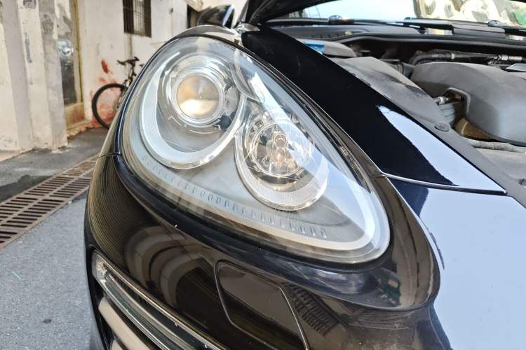 Used Porsche Cayenne 2014 Cayenne Platinum Edition 3.0T
