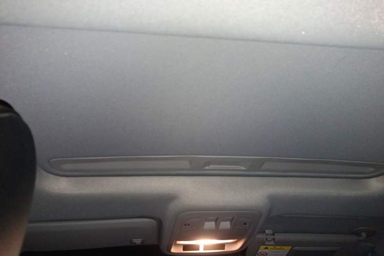 Used Chevrolet Cruze 2018 320 Automatic Pioneer Sunroof Edition
