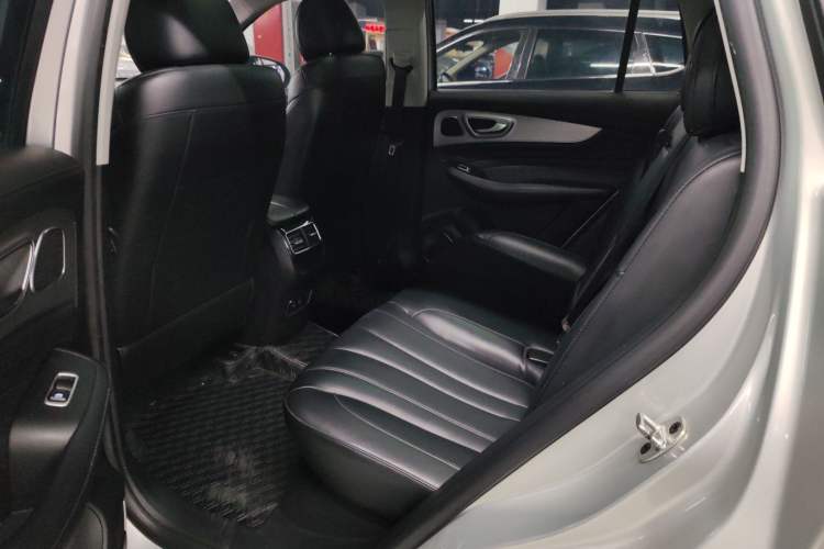 Used Roewe RX5 MAX 2021 Supreme Series 300TGI Automatic Luxury Cabin Edition
