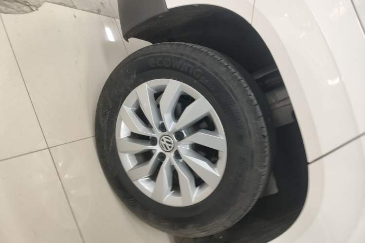 Used Volkswagen Tharu 2019 280TSI Two-Wheel-Drive Trend Edition China V Standard Right Rear Wheel Hub