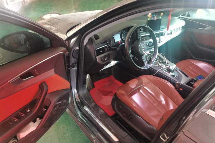 Used Audi A4L 2019 40 TFSI Ambition China VI