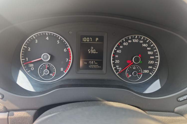 Used Volkswagen Sagitar 2014 1.4TSI Automatic Fashion Edition
