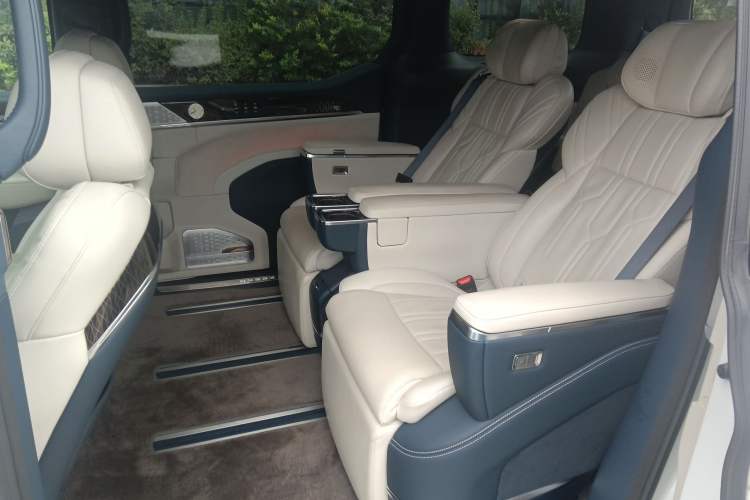 Used Zeekr 009 2022 WE Edition
