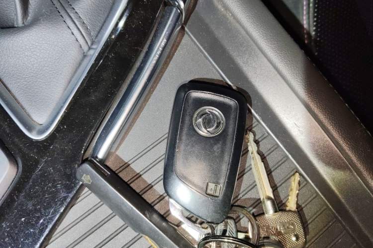 Used Dongfeng Aeolus AX7 2019 1.6T Automatic AI Navigation Model China V Standard Vehicle Key